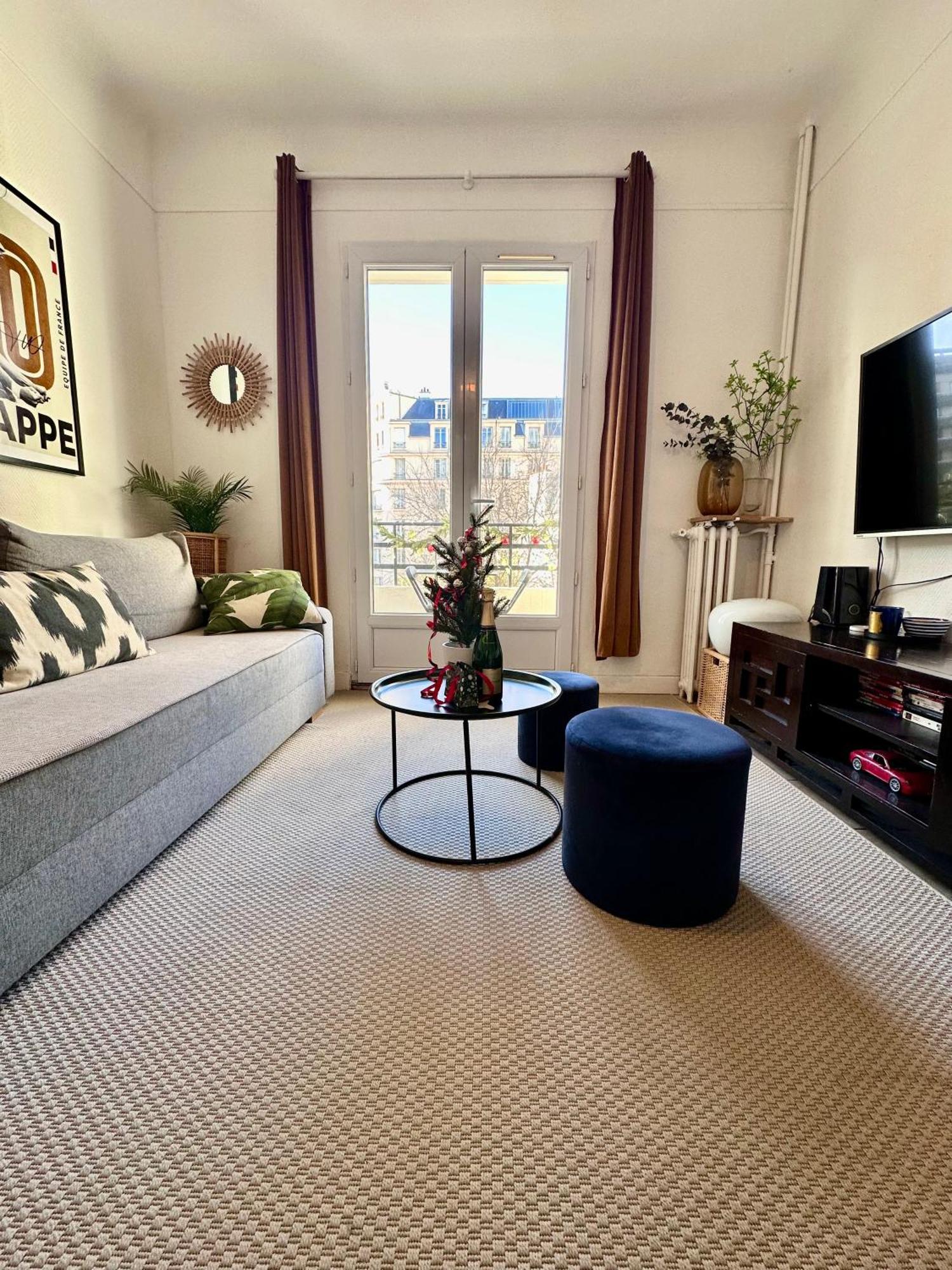 Apartment Avec Balcon, 5 Min Du Metro 1-6, Nation, Disneyland, Zoo, Bois De Vincennes *
